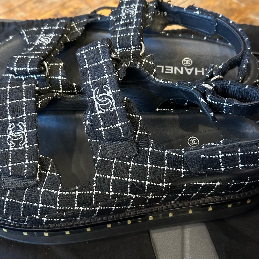 NEW Chanel Tweed Black & White Dad Sandals Size 41 Size 10 - Picture 6 of 9